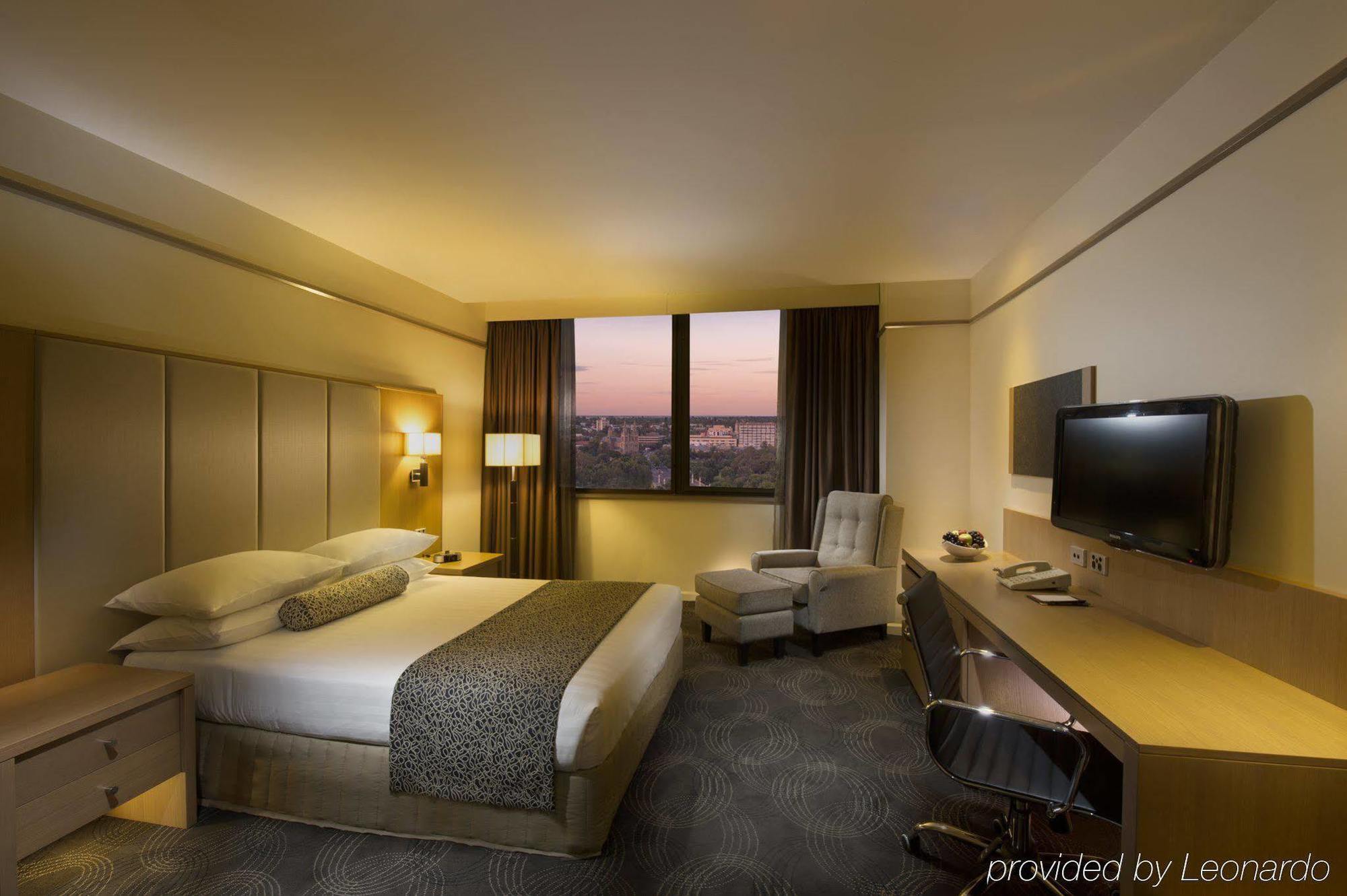 Stamford Plaza Adelaide Hotel Room photo